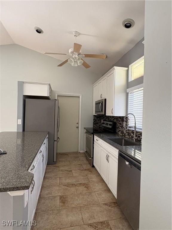 5560 Longleaf Dr, North Fort Myers, FL 33917 - photo 12