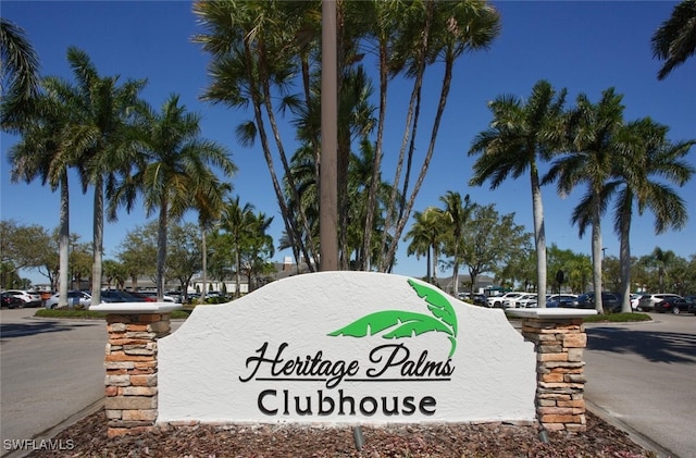 view of community / neighborhood sign