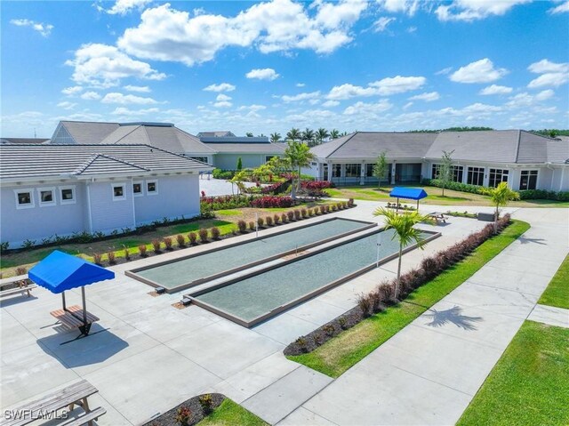 view of property's community