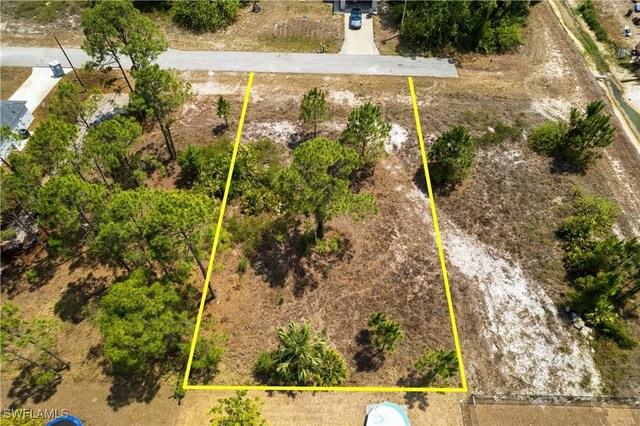 2716 43rd St SW, Lehigh Acres, FL 33976