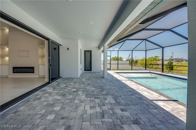 10 NW 13th Pl, Cape Coral, FL 33993 - pool featuring a patio and glass enclosure