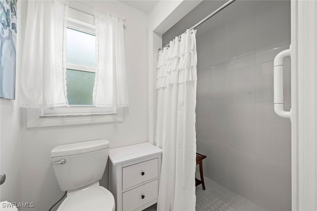 6012 Perthshire Ln, Fort Myers, FL 33908 - full bath with a tile shower and toilet