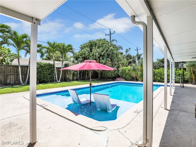 1268 Lake Shore Dr, Naples, FL 34103 - photo 18