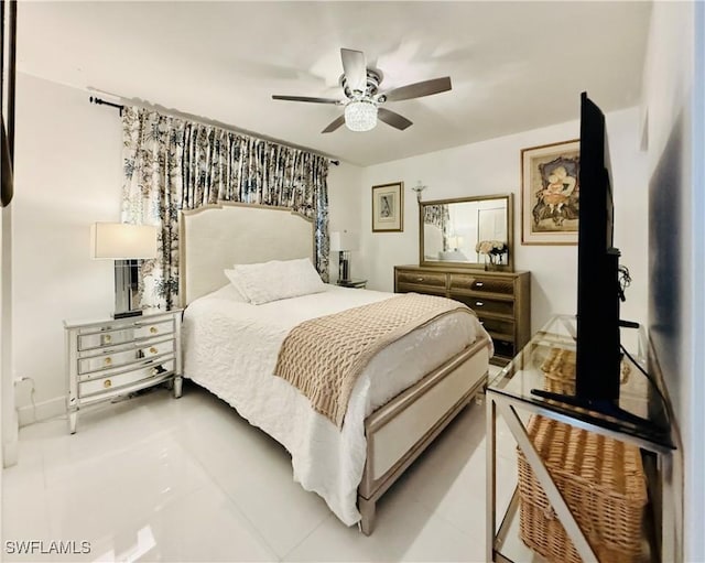 bedroom featuring ceiling fan