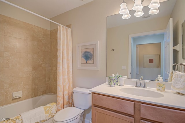 bathroom with an inviting chandelier, shower / tub combo with curtain, visible vents, vanity, and toilet