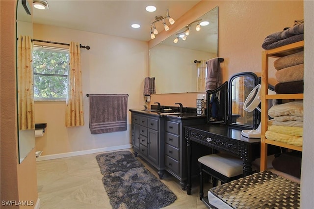 147 Coral Dr, Fort Myers, FL 33905 - full bathroom featuring baseboards, vanity, and recessed lighting