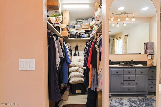 147 Coral Dr, Fort Myers, FL 33905 - view of spacious closet