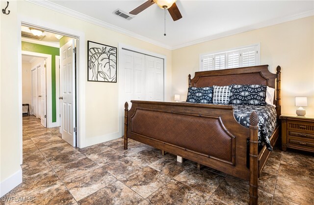 5122 Santa Rosa Ct, Cape Coral, FL 33904 - bedroom with baseboards, visible vents, ornamental molding, and a closet