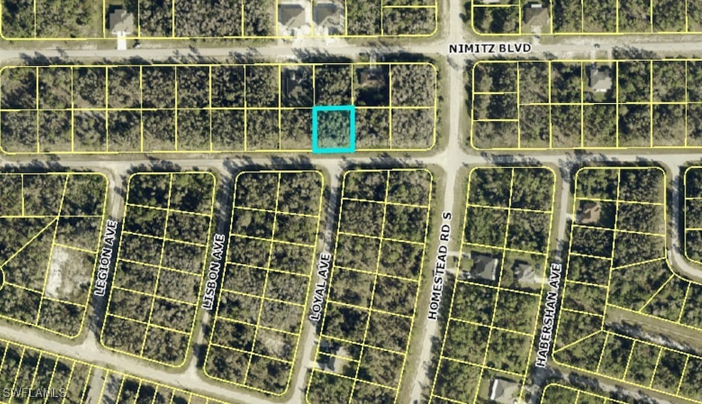 563-565 Ladd St, Lehigh Acres, FL 33974
