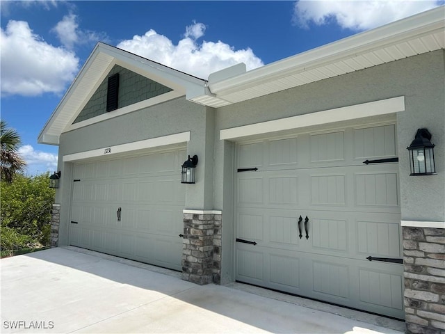 411 Paramaribo St, Punta Gorda, FL 33983 - view of garage