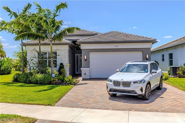 11458 Jacaranda Dr, Naples, FL 34120