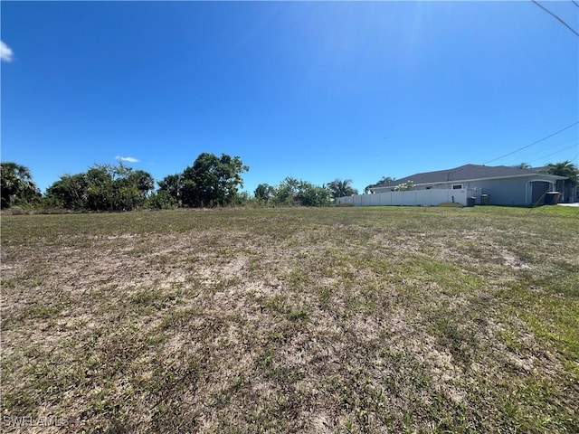 2102 NE 26th St, Cape Coral, FL 33909