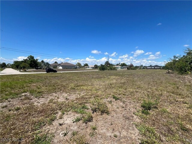2102 NE 26th St, Cape Coral, FL 33909