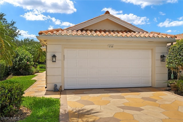 4748 San Carlo Ct, Naples, FL 34109 - view of garage