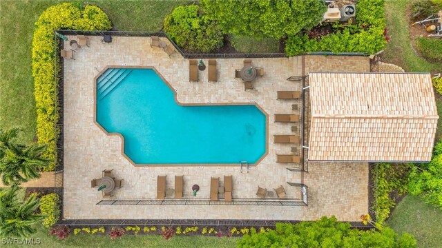 birds eye view of property