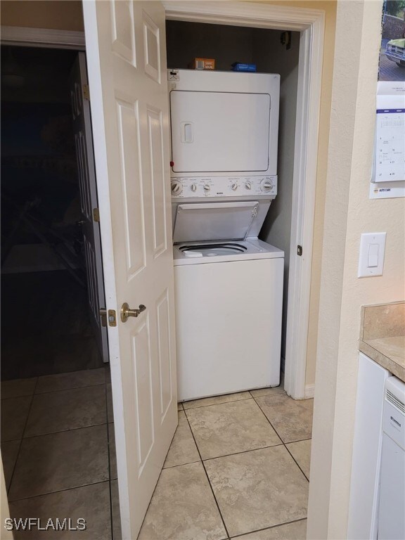 1209 Diplomat Pkwy E Unit 1, Cape Coral, FL 33909 - photo 27