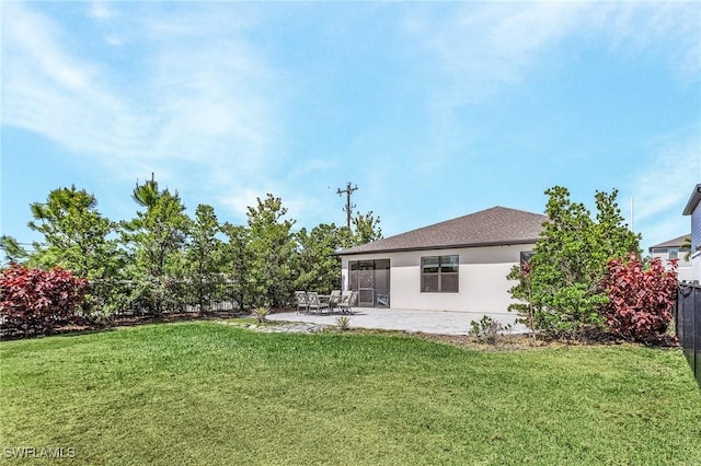 16000 Shoebutton Ct, North Fort Myers, FL 33917 - view of yard featuring a patio area