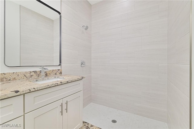 2174 Highland Ave, Fort Myers, FL 33916 - full bathroom featuring a tile shower and vanity