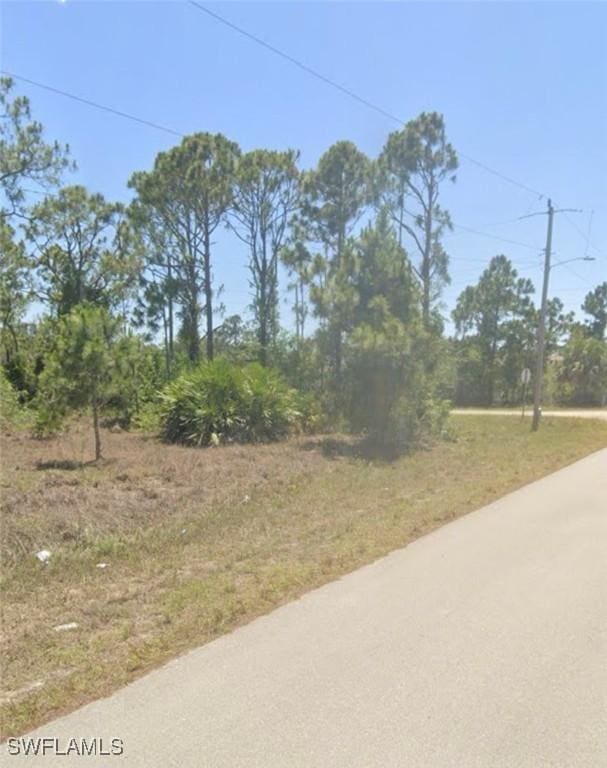 1053 Portland Ave S, Lehigh Acres, FL 33974