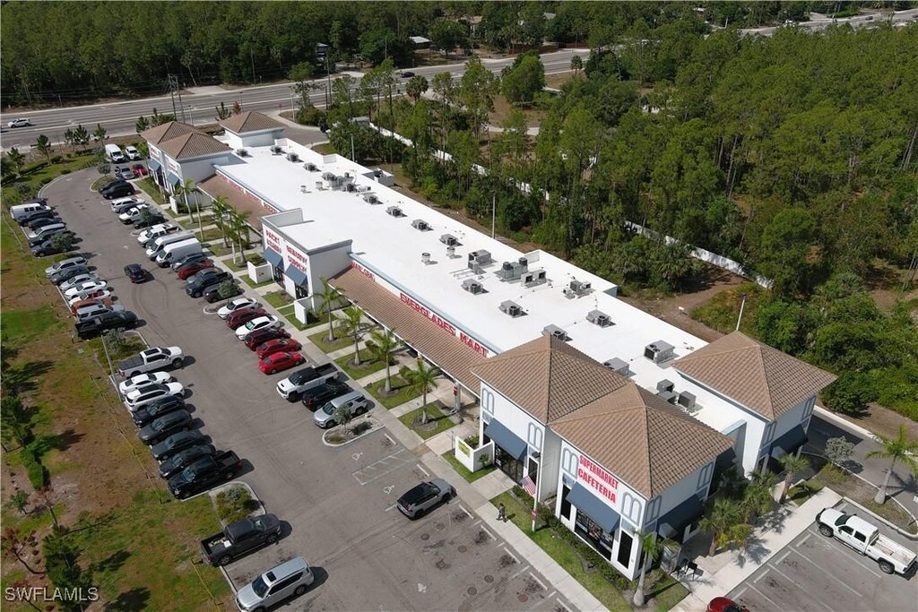 4th Ave NE, Naples, FL 34120