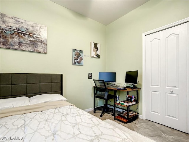 2846 Via Piazza Loop, Fort Myers, FL 33905 - bedroom with baseboards and a closet