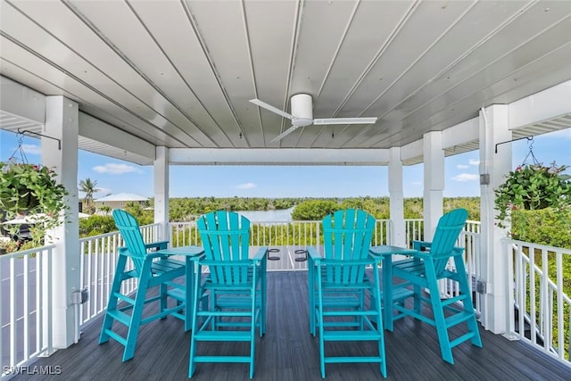 deck with a ceiling fan