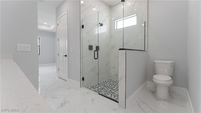 203 E 10th St, Lehigh Acres, FL 33972 - full bath featuring marble tiled floors, baseboards, toilet, a marble finish shower, and recessed lighting
