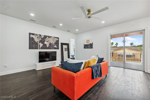 8605 Inwood Dr, Hudson, FL 34667 - living area featuring wood-type flooring, recessed lighting, and a ceiling fan