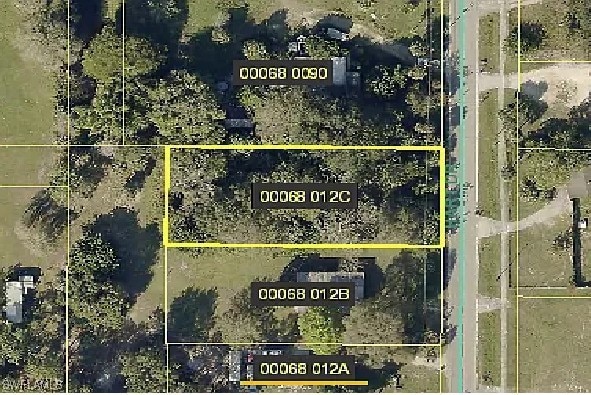 7714 Hart Dr N, Fort Myers, FL 33917 - photo 2