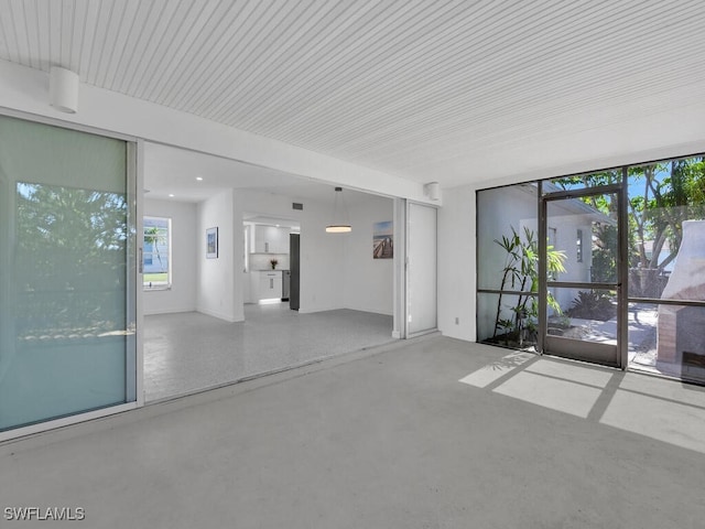 unfurnished room featuring recessed lighting