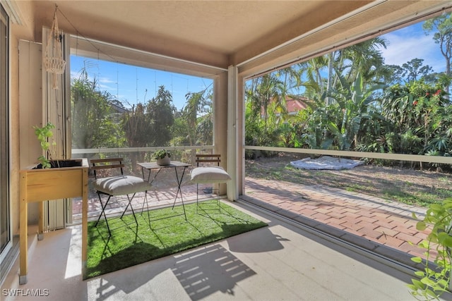 view of sunroom / solarium