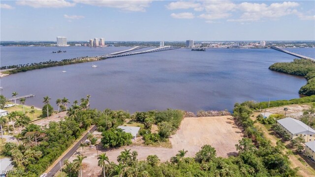 1059 River Rd, North Fort Myers, FL 33903