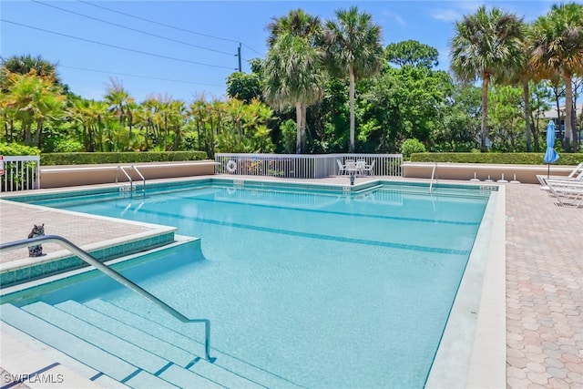 512 Sugar Pine Ln Unit 512, Naples, FL 34108 - view of pool