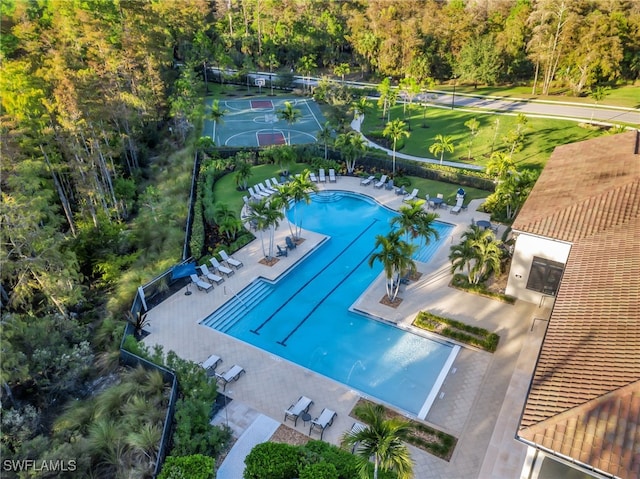 4437 Tamarind Way, Naples, FL 34119 - view of community pool