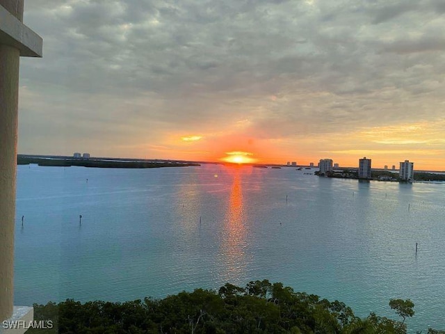 4137 Bay Beach Ln Unit 585, Fort Myers Beach, FL 33931 - property view of water