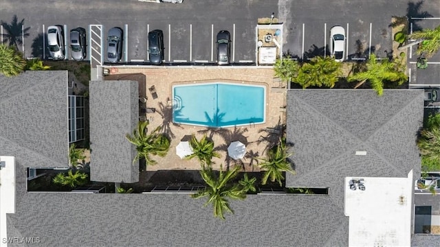 drone / aerial view of a pool