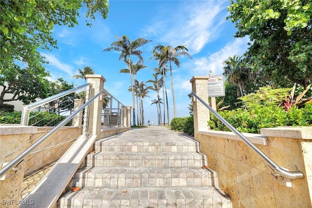 655 8th Ave S Unit 6, Naples, FL 34102 - view of stairway
