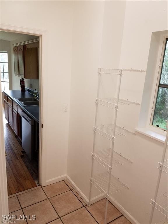 880 18th St NE, Naples, FL 34120 - storage area with a sink
