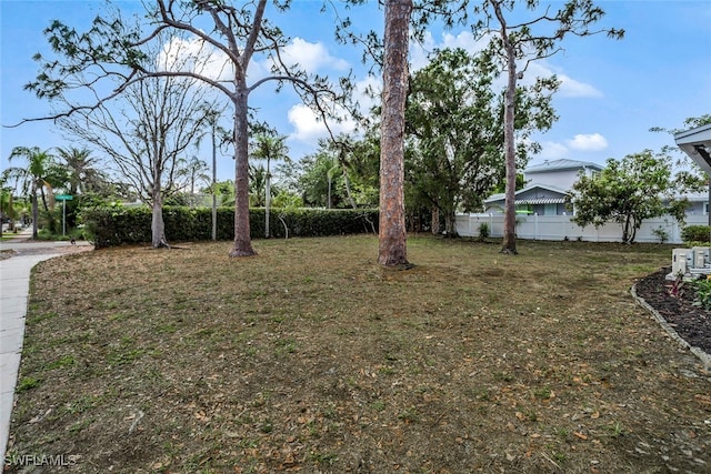 1478 Cordova Ave, Fort Myers, FL 33901 - view of yard