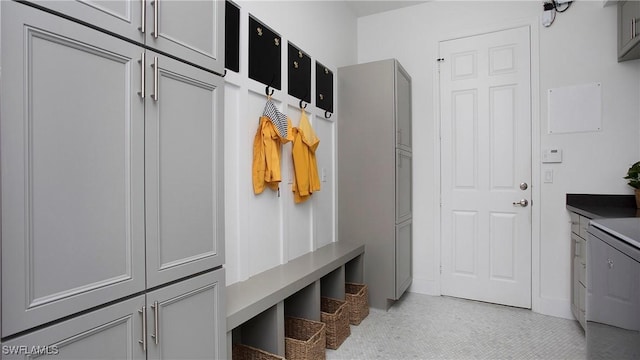 2954 Cinnamon Bay Cir, Naples, FL 34119 - view of mudroom