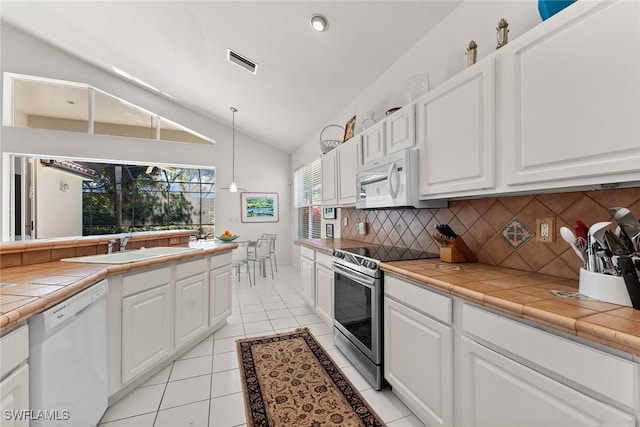 8824 Ventura Way, Naples, FL 34109 - photo 7
