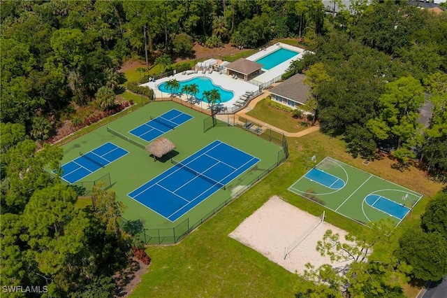 1526 Vintage Ln, Naples, FL 34104 - drone / aerial view of a pool area