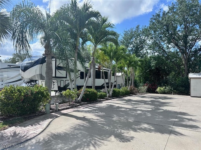 1602 Diamond Lake Cir N, Naples, FL 34114