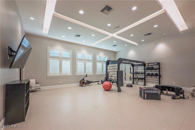 workout room featuring baseboards, recessed lighting, and visible vents