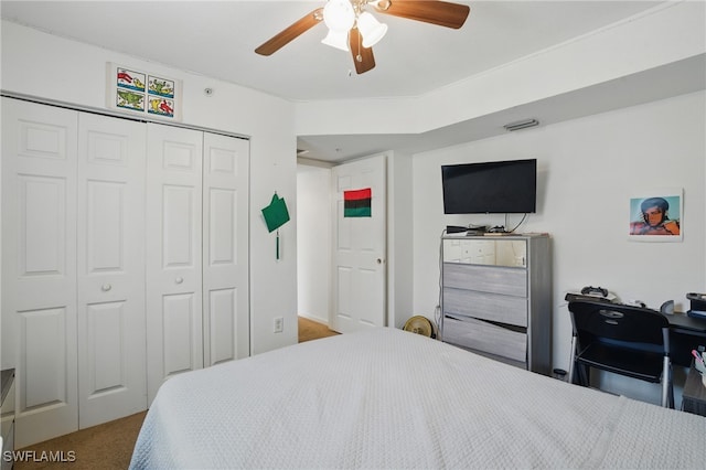 4109 Residence Dr Unit 515, Fort Myers, FL 33901 - bedroom with a closet and a ceiling fan