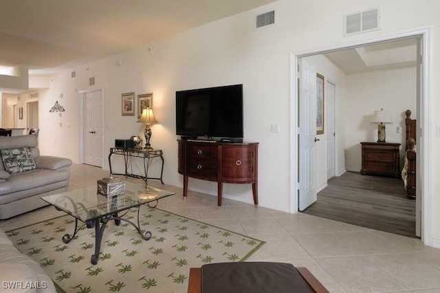 2386 Magnolia Ave Unit 7801, Naples, FL 34112 - living area with light tile patterned floors