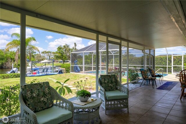1303 Thompson St, North Fort Myers, FL 33903 - view of sunroom / solarium