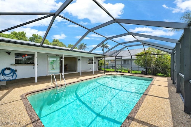1414 Shelby Pkwy, Cape Coral, FL 33904 - swimming pool with a patio area