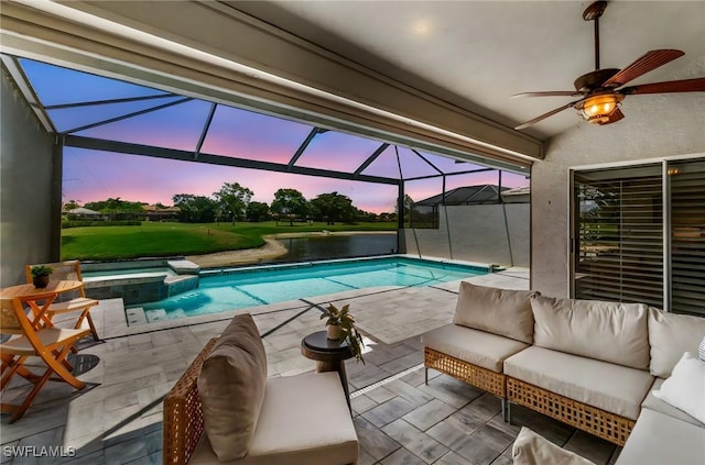 10334 Quail Crown Dr, Naples, FL 34119 - view of swimming pool featuring outdoor lounge area, a patio, a pool with connected hot tub, and ceiling fan