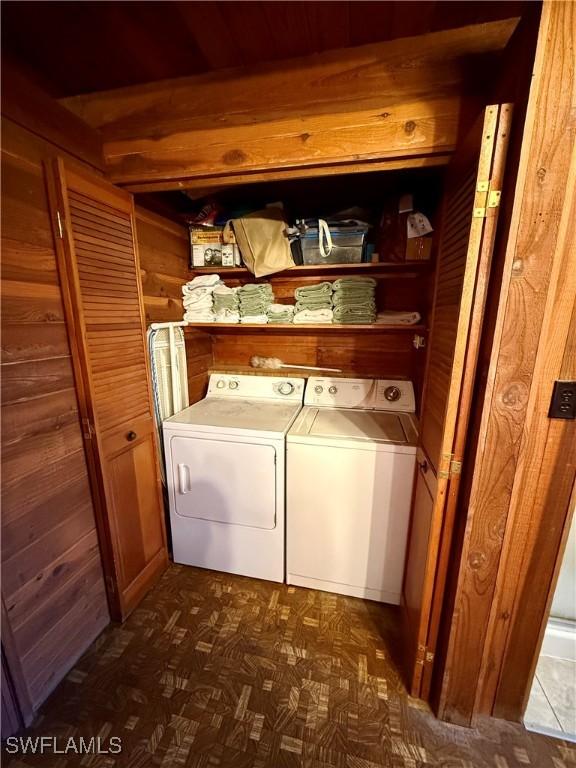304 Flagler St, Clewiston, FL 33440 - washroom with washing machine and clothes dryer